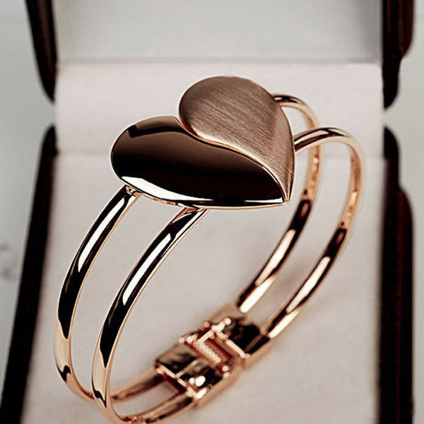 New Fashion Lady Elegant Heart Bangle Wristband Bracelet Cuff Bling Gift