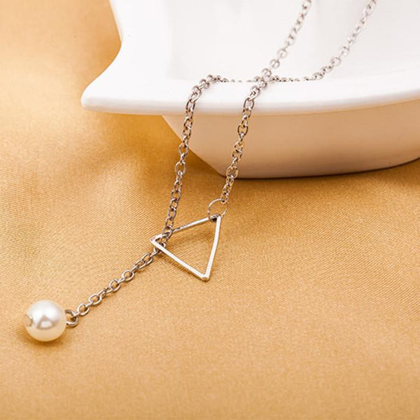 Women Fashion Popular Hollow Triangle Pearl Pendant Necklace  GD