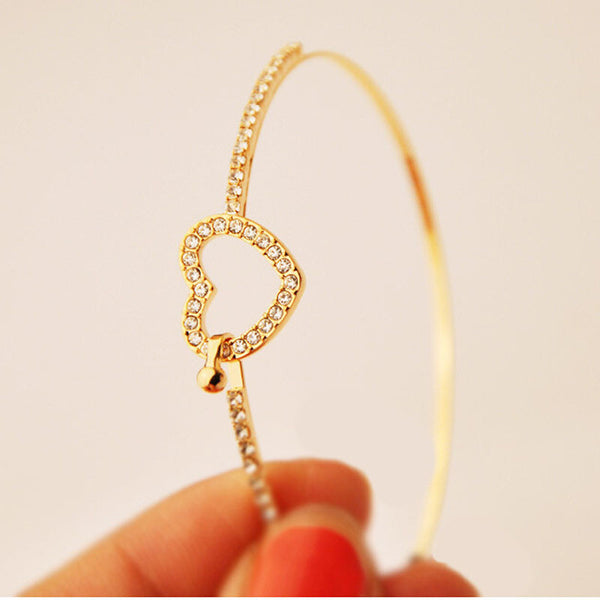 Fashion Style Gold Rhinestone Love Heart Bangle Cuff Bracelet Jewelry