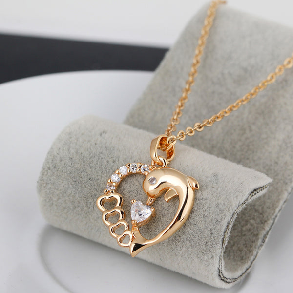 Women Necklace Micro-inclosed Dolphin and Heart Shape Zincons Pierced Delicate Hollow out Necklace