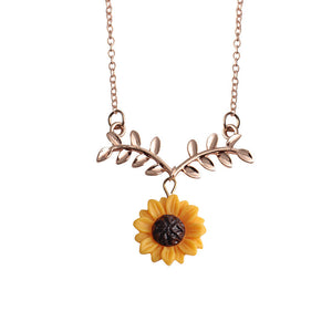 Fashion Sunflower Leaf Pendant Necklace With Lovely Flower Collarbone Chains