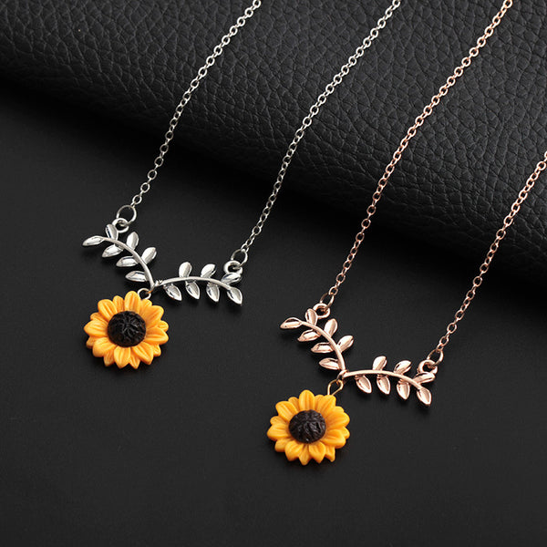 Fashion Sunflower Leaf Pendant Necklace With Lovely Flower Collarbone Chains